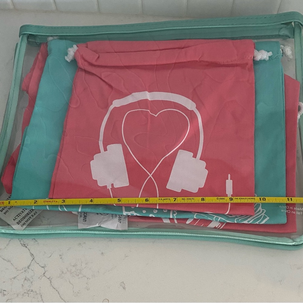 Colorful Drawstring Bags Set (4 pcs) - Picture 3 of 4